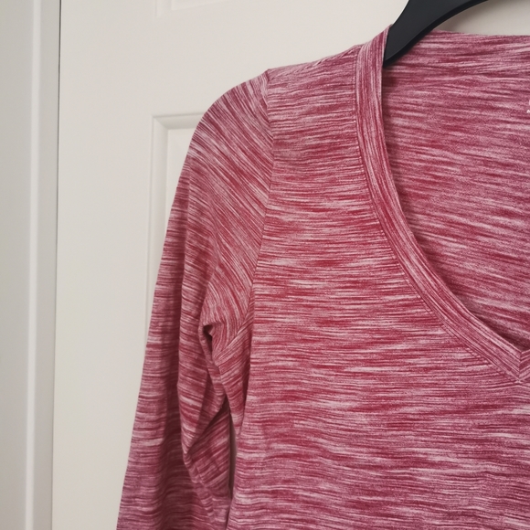 2/$20 Old Navy long sleeve maternity t-shirt size S - Picture 3 of 4